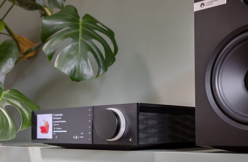 CAMBRIDGE AUDIO EVO 75